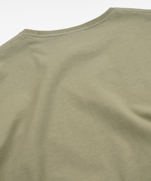 FRIZMWORKS(フリズムワークス)の「POCKET LOOP TEE _ KHAKI BEIGE(Tシャツ/カットソー・メンズ・その他・LARGE/X-LARGE/SMALL/MEDIUM)」の6枚目の写真