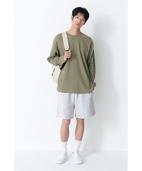 MUSINSA STANDARD（ムシンサスタンダード）の「ワッフルリラックスクルーネック長袖Tシャツ[セージ]（Tシャツ/カットソー・メンズ・その他・SMALL/MEDIUM/LARGE/X-LARGE/XX-LARGE/XXX-LARGE）」の8枚目の写真