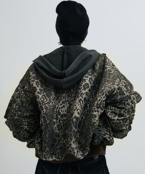 atmos pink（アトモスピンク）の「atmos pink Bomber Jacket / アトモス ピンク ボンバー ジャケット（その他アウター・レディース・カーキ/レオパード・FREE）」の9枚目の写真