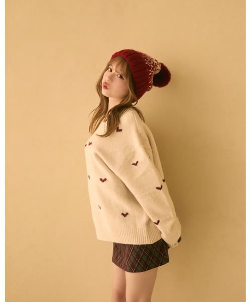 TITTY&CO.（ティティーアンドコー）の「バイカラーポンポン付きニット帽（ニットキャップ/ビーニー・レディース・ブルー/ベージュ/ボルドー・FREE）」の10枚目の写真