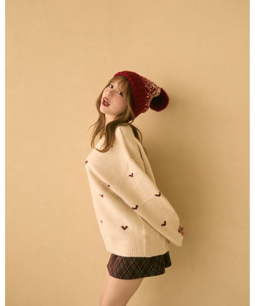 TITTY&CO.（ティティーアンドコー）の「バイカラーポンポン付きニット帽（ニットキャップ/ビーニー・レディース・ブルー/ベージュ/ボルドー・FREE）」の11枚目の写真