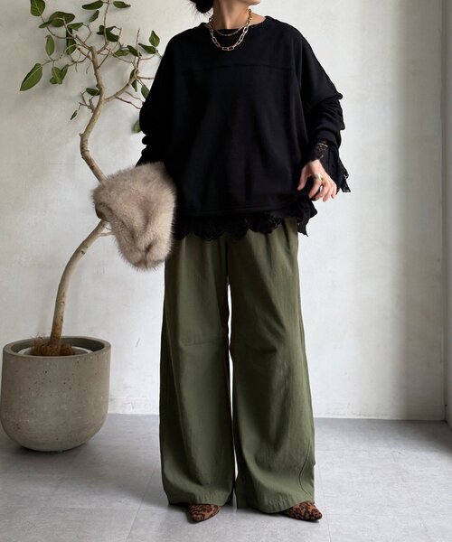 DouDou（ドゥドゥ）の「サーマルボンバーヒートプルオーバー（Tシャツ/カットソー・レディース・チャコールグレー/アイボリー/ブラック・FREE）」の4枚目の写真