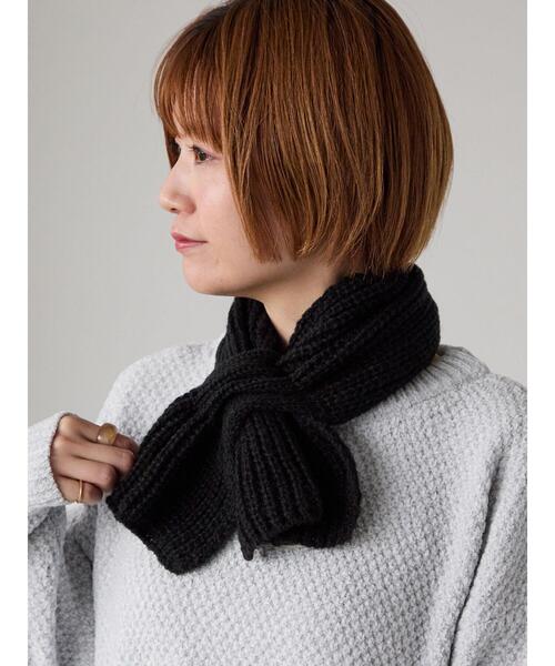 Lugnoncure（ルノンキュール）の「リボンキャンディマフラー（ストール/ショール・レディース・レッド/オフホワイト/ブラック・F）」の2枚目の写真