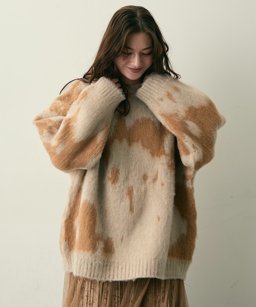 Lunea(ルネア)の「総柄ルーズシャギーニット(ニット/セーター・レディース・ベージュ/グリーン/グレー・FREE)」の2枚目の写真