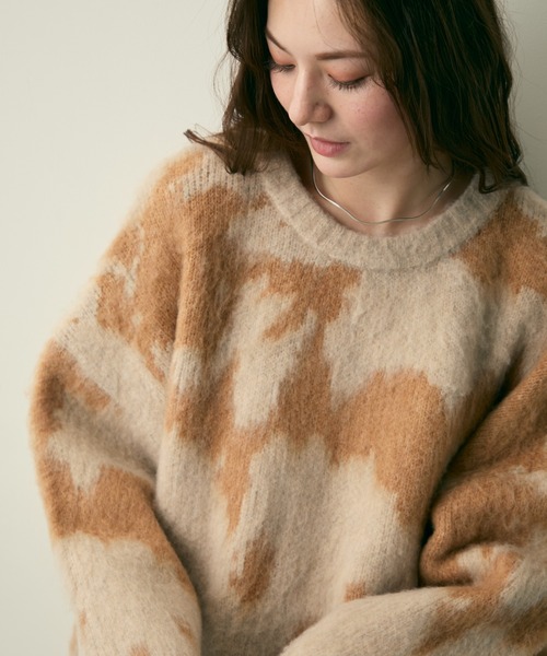 Lunea(ルネア)の「総柄ルーズシャギーニット(ニット/セーター・レディース・ベージュ/グリーン/グレー・FREE)」の4枚目の写真