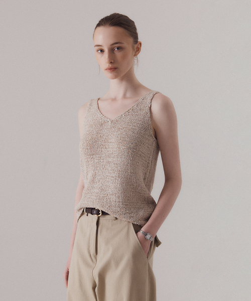 SILN(シルン)の「Refined v-neck straw knit sleeveless (BEIGE)(ニット/セーター・レディース・その他・FREE)」の5枚目の写真