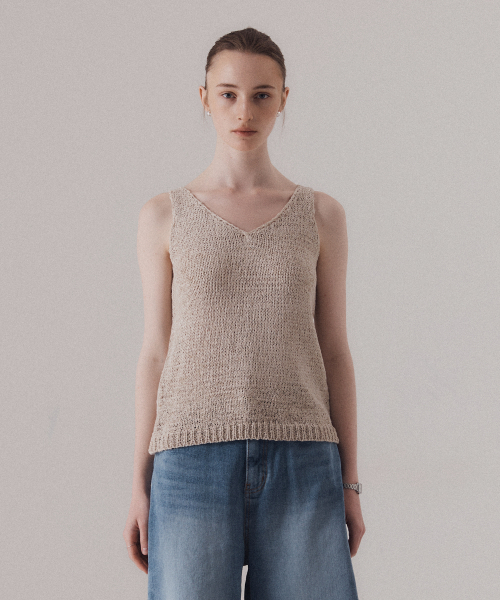 SILN(シルン)の「Refined v-neck straw knit sleeveless (BEIGE)(ニット/セーター・レディース・その他・FREE)」の6枚目の写真