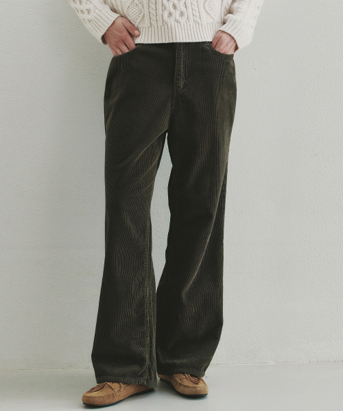 NEEV(ニーヴ)の「Fade Corduroy Wide Pants (Khaki)(その他パンツ・レディース・その他・LARGE)」の1枚目の写真