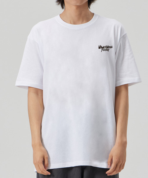 BY.L(バイエル)の「マルチペイズリーグラフィティロゴ半袖Tシャツホワイト(Tシャツ/カットソー・メンズ・その他・MEDIUM/LARGE/X-LARGE)」の4枚目の写真