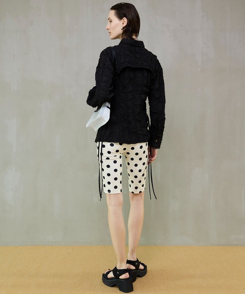 MAISON SPECIAL(メゾンスペシャル)の「Sharpened Shape Shirt/シャーリングシェイプシャツ(シャツ/ブラウス・レディース・ホワイト/マルチ/ブラック・FREE)」の18枚目の写真