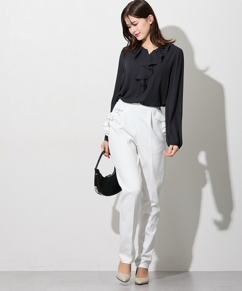 slattgir(スラットジール)の「高身長 バー付きラッフルキーネックブラウス(トールサイズ)(シャツ/ブラウス・レディース・ネイビー/オフホワイト・T5L/T4L/T3L/TLL/TL/TM)」の14枚目の写真