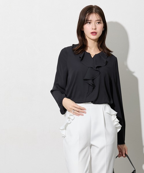 slattgir(スラットジール)の「高身長 バー付きラッフルキーネックブラウス(トールサイズ)(シャツ/ブラウス・レディース・ネイビー/オフホワイト・T5L/T4L/T3L/TLL/TL/TM)」の16枚目の写真