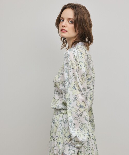 GRACE CONTINENTAL(グレースコンチネンタル)の「フルーツフラワープリントトップ(シャツ/ブラウス・レディース・イエロー/キナリ・38/36)」の16枚目の写真