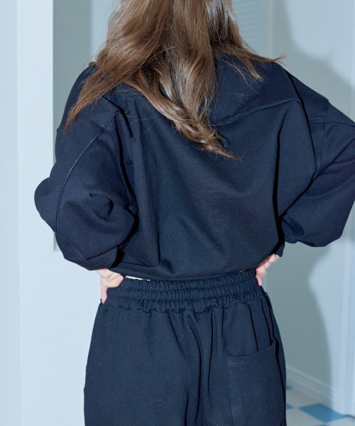 MARROT(マロット)の「パイピングジョガーパンツ_ブラック(スウェットパンツ・レディース・その他・LARGE/MEDIUM)」の4枚目の写真