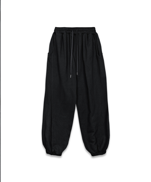 MARROT(マロット)の「パイピングジョガーパンツ_ブラック(スウェットパンツ・レディース・その他・LARGE/MEDIUM)」の5枚目の写真