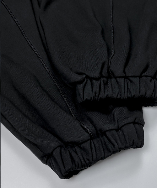 MARROT(マロット)の「パイピングジョガーパンツ_ブラック(スウェットパンツ・レディース・その他・LARGE/MEDIUM)」の8枚目の写真