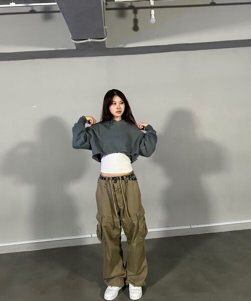 EPISODE UNTITLED(エピソードアンタイトルド)の「LUNA DYING APPLIQUE CROP HOODIE_STEEL BLUE(パーカー・レディース・その他・1/2)」の15枚目の写真