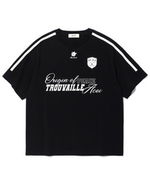 ACEI（アセイ）の「Varsity Cursive Print T-Shirt (UNI) Black（Tシャツ/カットソー）」