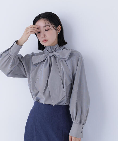 NATURAL BEAUTY BASIC(ナチュラルビューティーベーシック)の「◇ハイネックリボンボウブラウス(シャツ/ブラウス・レディース・ピンク系その他/グレー系その他/オフホワイト/ブルー・MEDIUM/SMALL)」の12枚目の写真