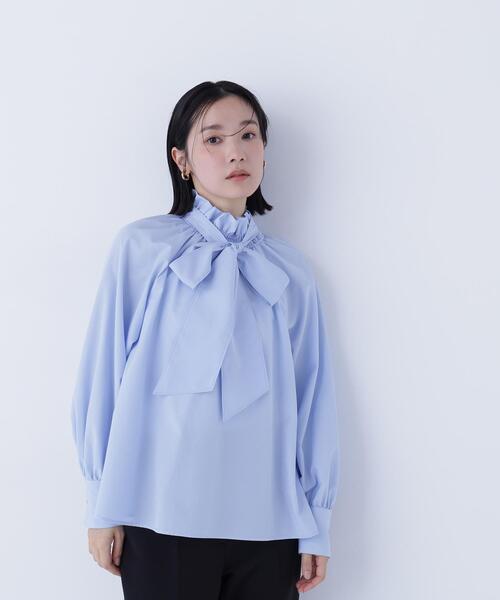 NATURAL BEAUTY BASIC（ナチュラルビューティーベーシック）の「◇ハイネックリボンボウブラウス（シャツ/ブラウス・レディース・ピンク系その他/グレー系その他/オフホワイト/ブルー・MEDIUM/SMALL）」の14枚目の写真