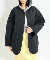 オーバーサイズ」に該当するレディースのノーカラーコートファッション