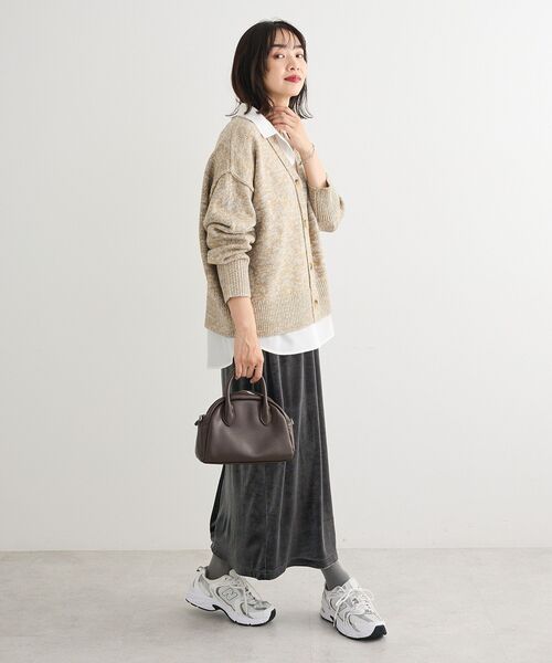 Green　Parks（グリーンパークス）の「ベロアナロースカート（スカート・レディース・チャコールグレー/ブラック・FREE）」の4枚目の写真