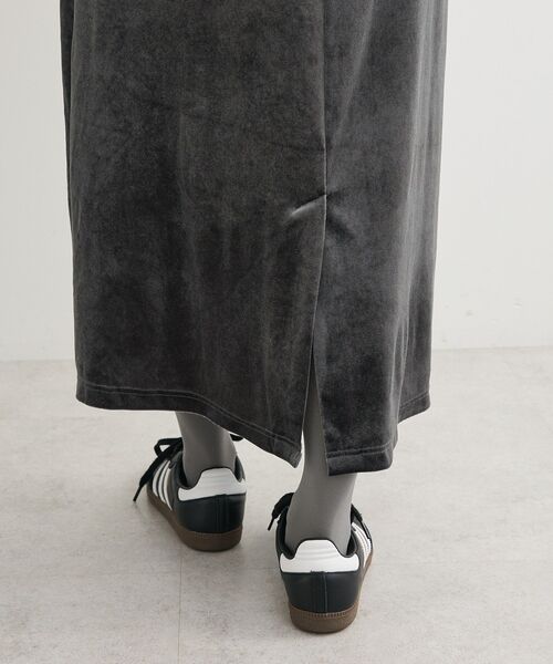 Green　Parks（グリーンパークス）の「ベロアナロースカート（スカート・レディース・チャコールグレー/ブラック・FREE）」の9枚目の写真