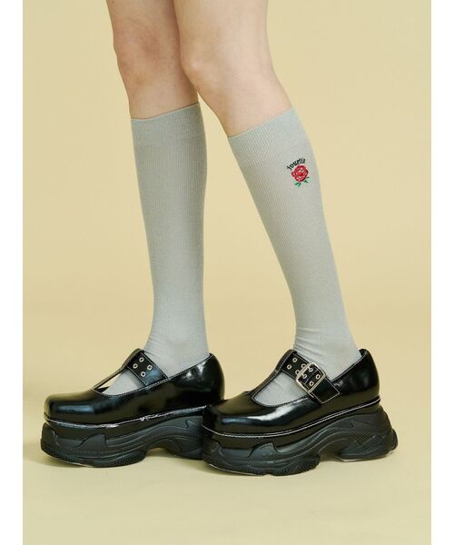 jouetie(ジュエティ)の「厚底スニーカーソールメリージェーンシューズ ローファー 靴(ローファー・レディース・レッド/ブラック・MEDIUM/LARGE)」の9枚目の写真