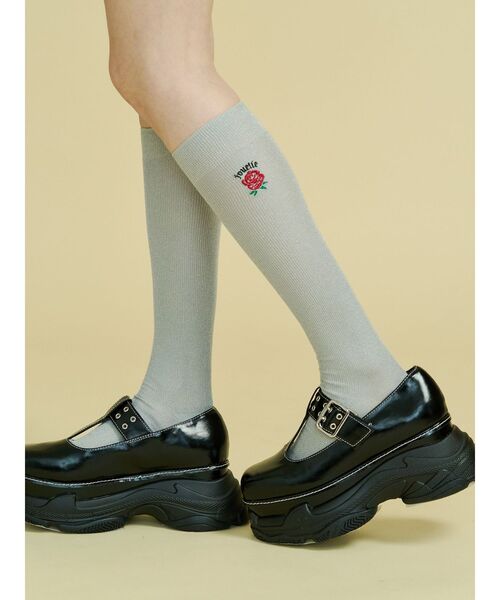 jouetie(ジュエティ)の「厚底スニーカーソールメリージェーンシューズ ローファー 靴(ローファー・レディース・レッド/ブラック・MEDIUM/LARGE)」の10枚目の写真