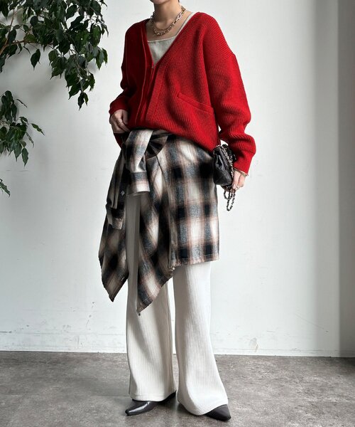 DouDou（ドゥドゥ）の「ニットコーデュロイセミフレアイージーパンツ（その他パンツ・レディース・ブラック/オフホワイト/チャコールグレー・36/38）」の4枚目の写真