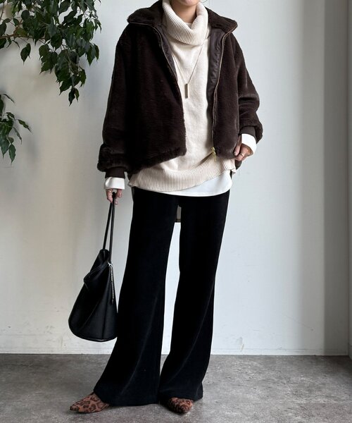 DouDou（ドゥドゥ）の「ニットコーデュロイセミフレアイージーパンツ（その他パンツ・レディース・ブラック/オフホワイト/チャコールグレー・36/38）」の13枚目の写真