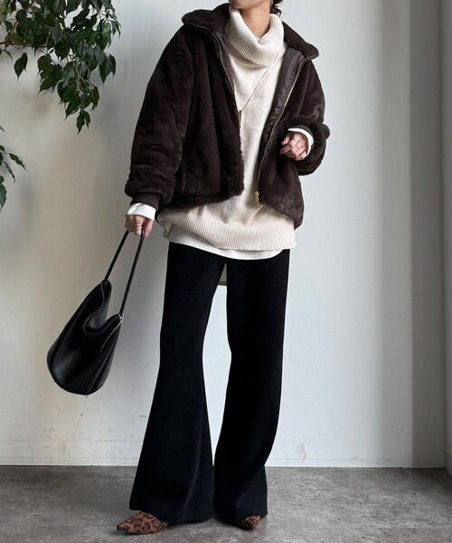 DouDou（ドゥドゥ）の「ニットコーデュロイセミフレアイージーパンツ（その他パンツ・レディース・ブラック/オフホワイト/チャコールグレー・36/38）」の16枚目の写真