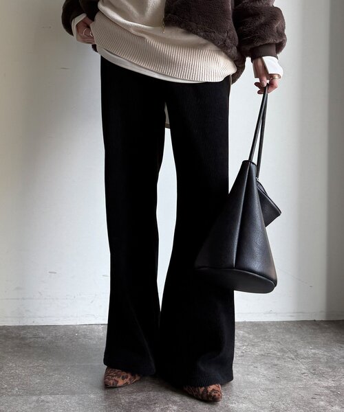 DouDou（ドゥドゥ）の「ニットコーデュロイセミフレアイージーパンツ（その他パンツ・レディース・ブラック/オフホワイト/チャコールグレー・36/38）」の18枚目の写真