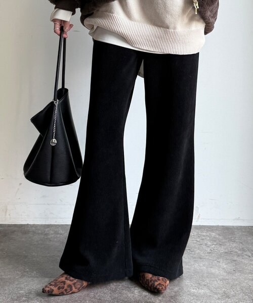 DouDou（ドゥドゥ）の「ニットコーデュロイセミフレアイージーパンツ（その他パンツ・レディース・ブラック/オフホワイト/チャコールグレー・36/38）」の19枚目の写真