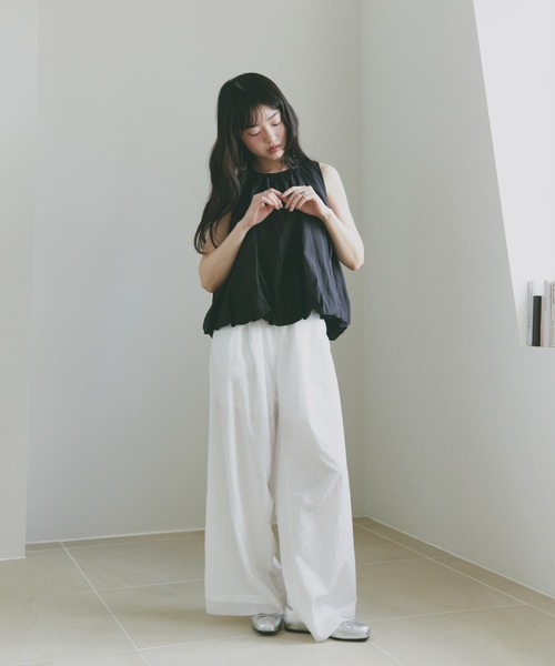 Freesia by andme(フリージアバイアンドミー)の「ノースリーブバルーンシアートップス(シャツ/ブラウス・レディース・ブラック/オフホワイト・M)」の8枚目の写真