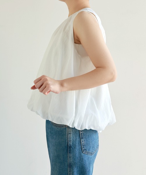 Freesia by andme(フリージアバイアンドミー)の「ノースリーブバルーンシアートップス(シャツ/ブラウス・レディース・ブラック/オフホワイト・M)」の10枚目の写真