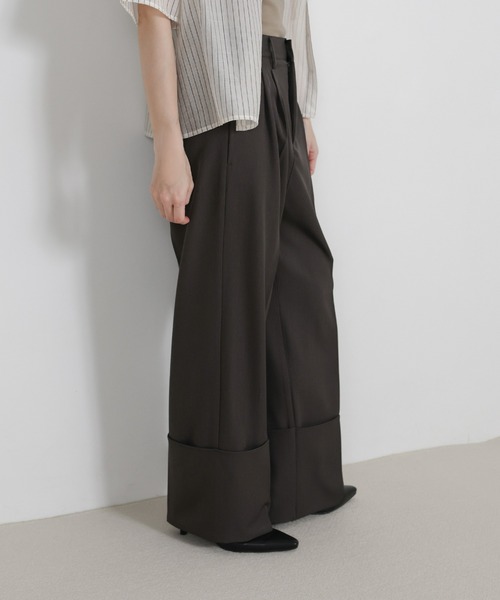 select MOCA（セレクトモカ）の「ロールアップツータックワイドストレートスラックス（スラックス・レディース・チャコールグレー/カーキブラウン・FREE）」の17枚目の写真