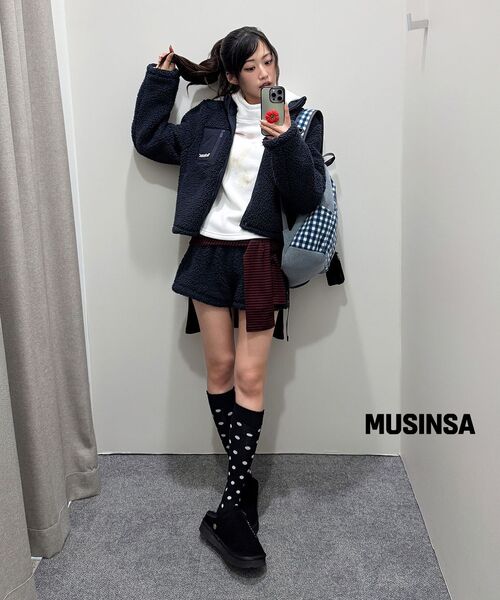 MOGAUS（モグアス）の「アーストファー 天然牛革 クロッグ 2カラー（サンダル・レディース・ベージュ/ブラック・36/38/40/42/44/46）」の7枚目の写真