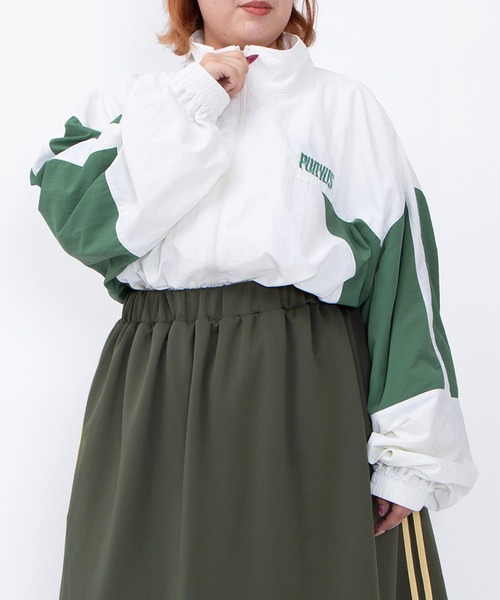 PUNYUS(プニュズ)の「切り替えナイロンジャケット(ナイロンジャケット・レディース・ホワイト/ライトグレー/ブラック・2/3/4)」の11枚目の写真