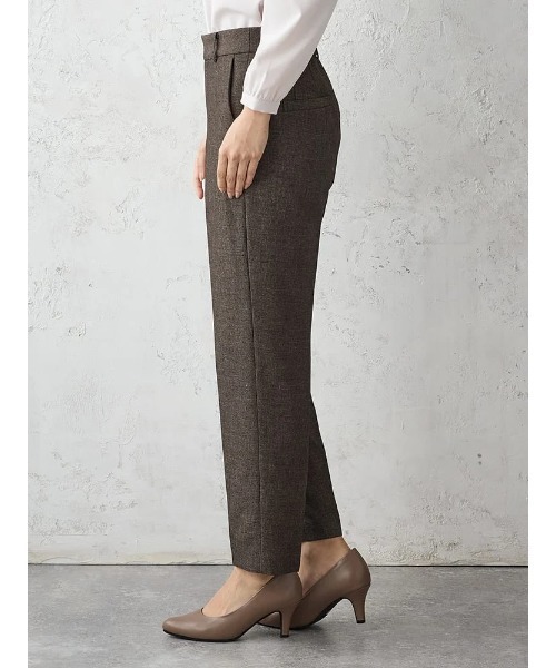 Perfect Suit FActory(パーフェクトスーツファクトリー)の「My wardrobe シャークスキン テーパードパンツ ベージュ/ブラウン(その他パンツ・レディース・ベージュ/ブラウン・M/L)」の5枚目の写真