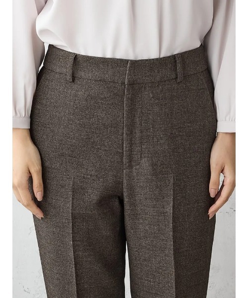Perfect Suit FActory(パーフェクトスーツファクトリー)の「My wardrobe シャークスキン テーパードパンツ ベージュ/ブラウン(その他パンツ・レディース・ベージュ/ブラウン・M/L)」の6枚目の写真