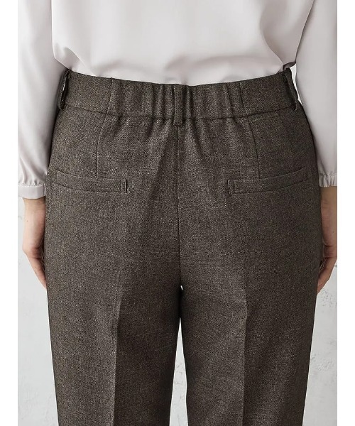 Perfect Suit FActory(パーフェクトスーツファクトリー)の「My wardrobe シャークスキン テーパードパンツ ベージュ/ブラウン(その他パンツ・レディース・ベージュ/ブラウン・M/L)」の8枚目の写真