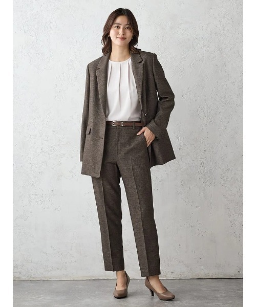 Perfect Suit FActory(パーフェクトスーツファクトリー)の「My wardrobe シャークスキン テーパードパンツ ベージュ/ブラウン(その他パンツ・レディース・ベージュ/ブラウン・M/L)」の10枚目の写真