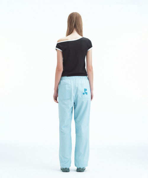 Rest&Recreation（レストアンドレクリエーション）の「ONE SHOULDER T-SHIRT - BLACK（Tシャツ/カットソー・レディース・その他・ONE）」の5枚目の写真