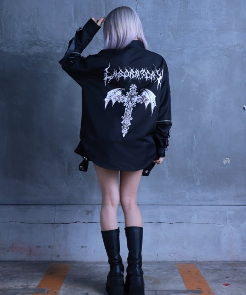 Amilige(アミリージュ)の「コウモリクロスプリント袖リングシャツ(シャツ/ブラウス・レディース・ブラック/ホワイト・FREE)」の6枚目の写真