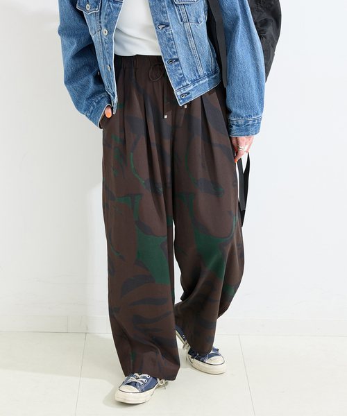 B.C STOCK(ベーセーストック)の「手洗い可 / アクアプリントタックバルーンパンツ(その他パンツ・レディース・ブラウン/その他/ブルー・FREE)」の2枚目の写真