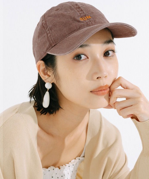 coca(coca)(コカ)の「ウォッシュドロゴキャップ(キャップ・レディース・グレー/レッド/ネイビー/イエロー/ライトブルー/ブラウン/グリーン・ONE SIZE)」の3枚目の写真