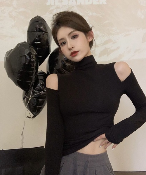 VIBGYOR（ヴィブジョー）の「【EIZZ/アイズ】オープンショルダー ハイネック スリムフィット ロンT 肩開き トップス（Tシャツ/カットソー・レディース・ブラック/ブラウン/ホワイト・FREE）」の14枚目の写真