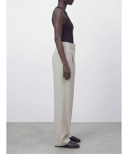 ACUD(アクド)の「Soft Flow Slacks _L.Grey(スラックス・レディース・グレイッシュベージュ・SMALL/MEDIUM)」の3枚目の写真
