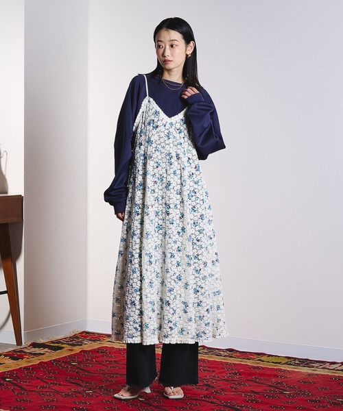 ROSE BUD(ローズバッド)の「(CREOLME)VOLUME SLEEVE PULLOVER(スウェット・レディース・オレンジ/ネイビー/オフホワイト・ONE SIZE)」の8枚目の写真
